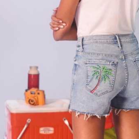 Mother High Waisted Rascal Slit Fray Shorts Dancing By The Pool Size 26 - Picture 1 of 14